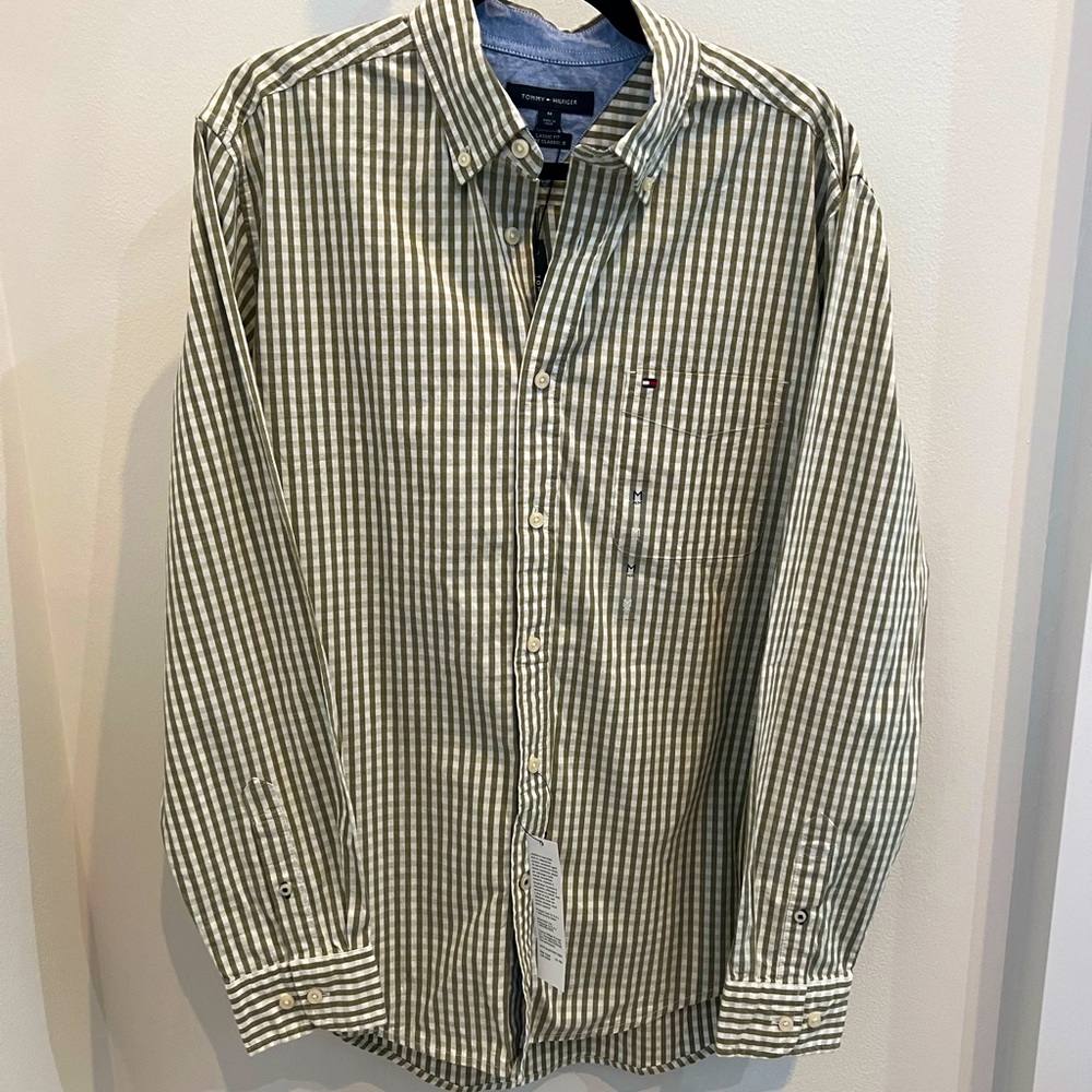 Tommy Hilfiger men's long sleeve button down dress shirt classic fit size medium